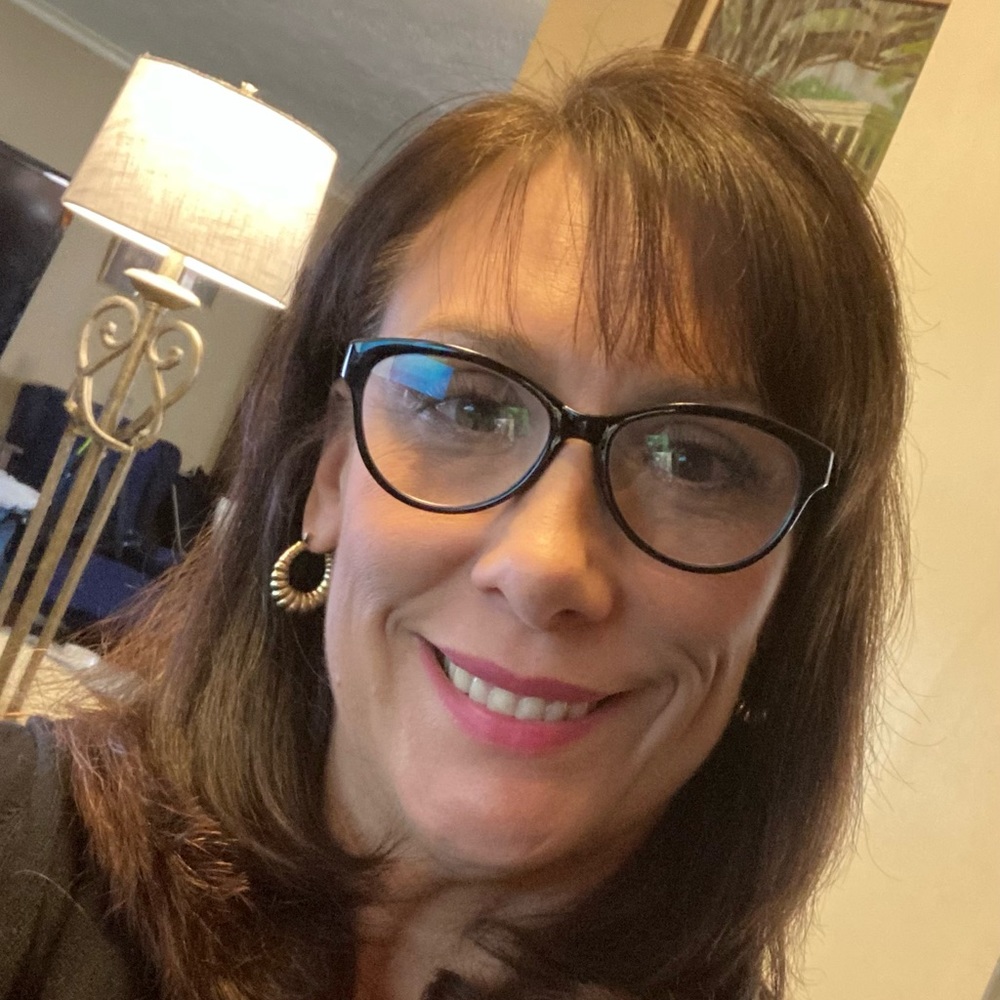 Meet your Posher, Kelly